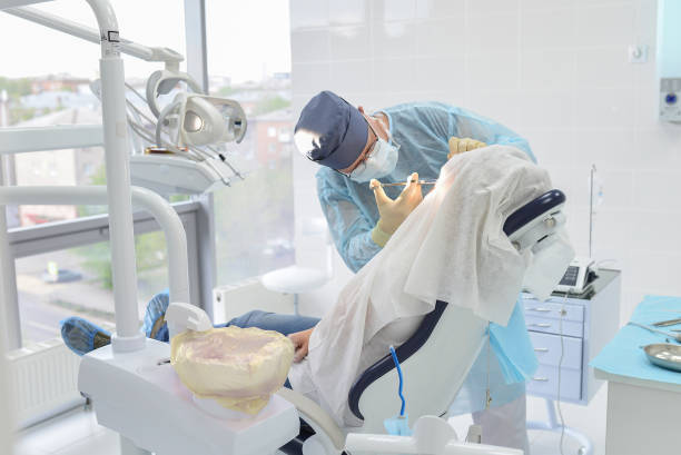Best Broken or Cracked Tooth Emergency Dentist in Justice, IL